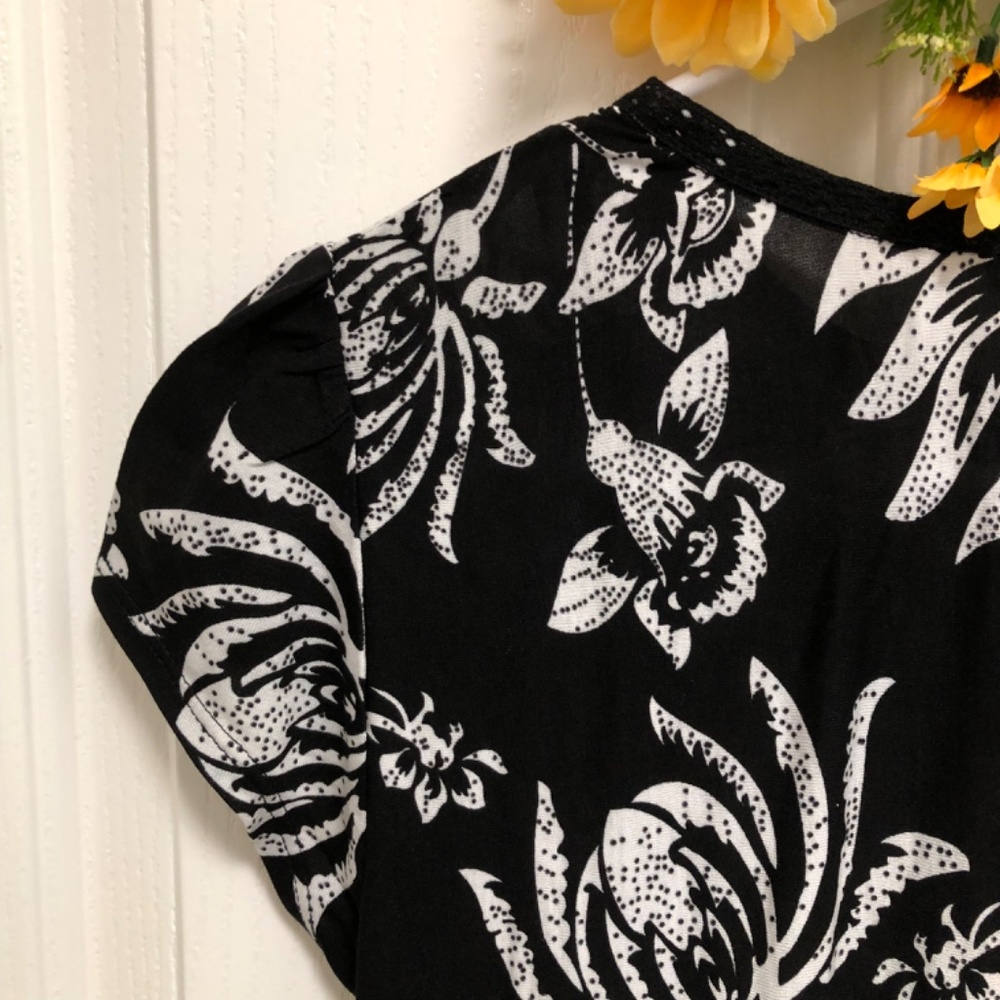 NWOT - Black & White Patterned Dress/Tunic - Picture 9 of 11